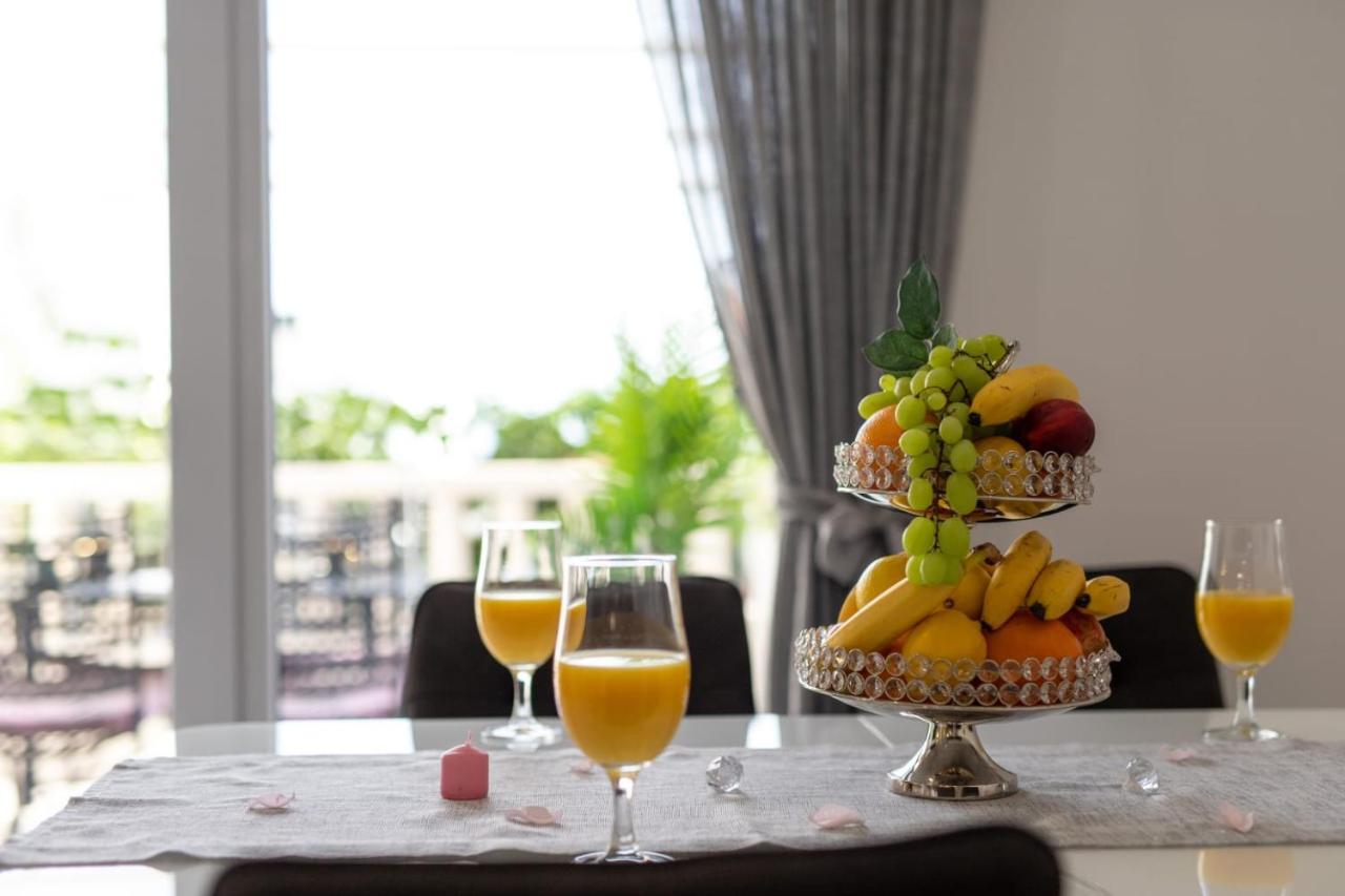 Lux Apartment Ema Kastela Bagian luar foto